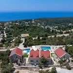 Thisefs Luxury Kefalonia Hotel apartamentowy