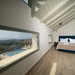 Thisefs Luxury Kefalonia מלון דירות