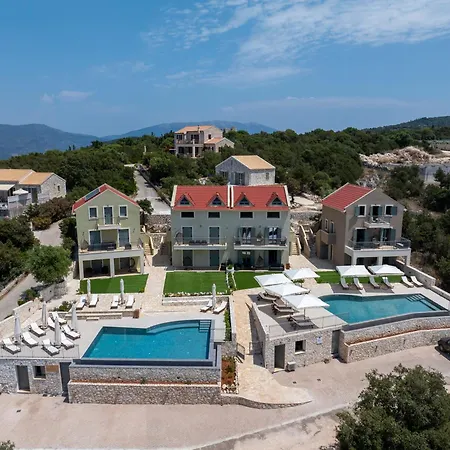 Thisefs Luxury Kefalonia Aparthotel *
