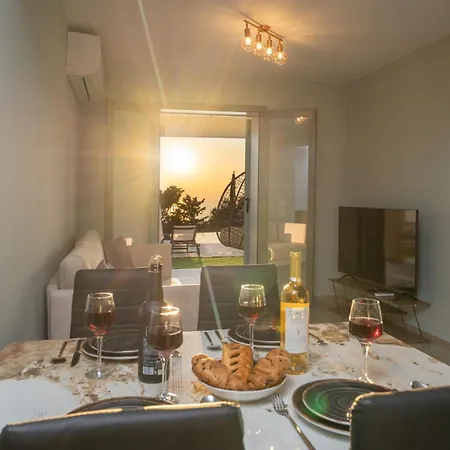 Thisefs Luxury Kefalonia شقة فندقية Antipata (Sami)