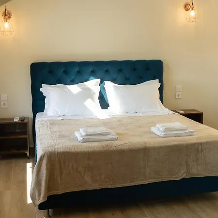 Thisefs Luxury Kefalonia Aparthotel