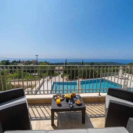 Thisefs Luxury Kefalonia Aparthotel *