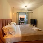アパートホテル Thisefs Luxury Kefalonia *